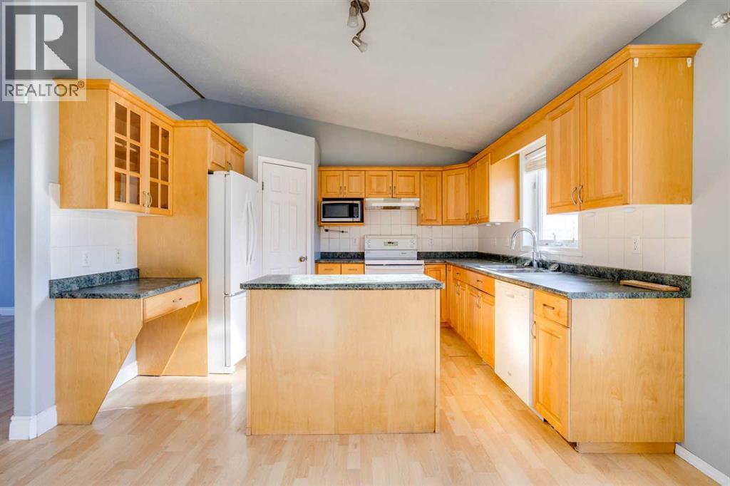 152 Shetland Garden, Fort McMurray