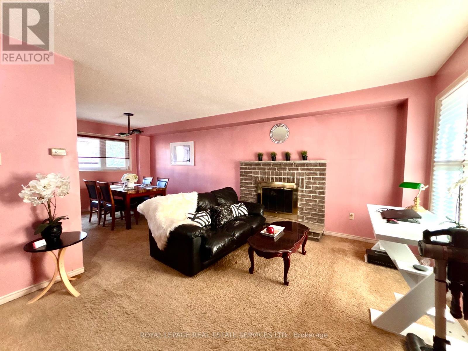 23 STOCKBRIDGE CRESCENT - 20