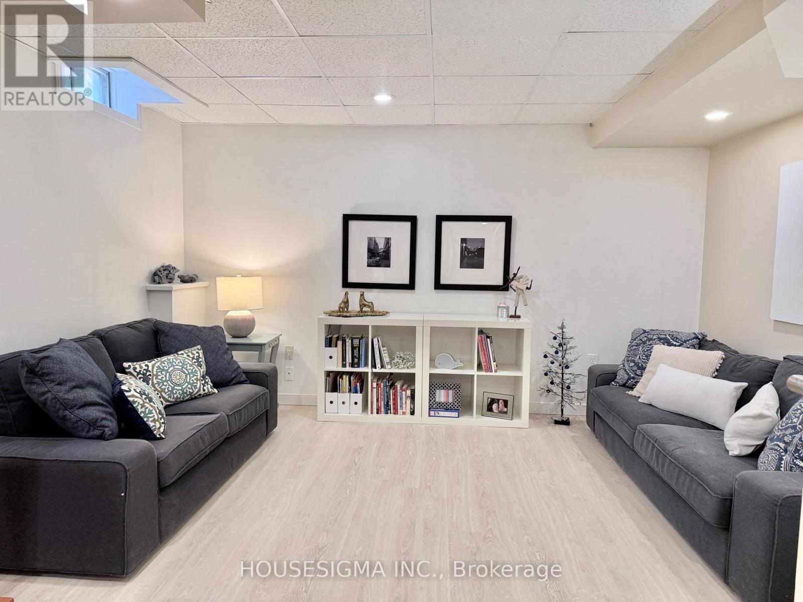 1404 WILL SCARLETT DRIVE - 41