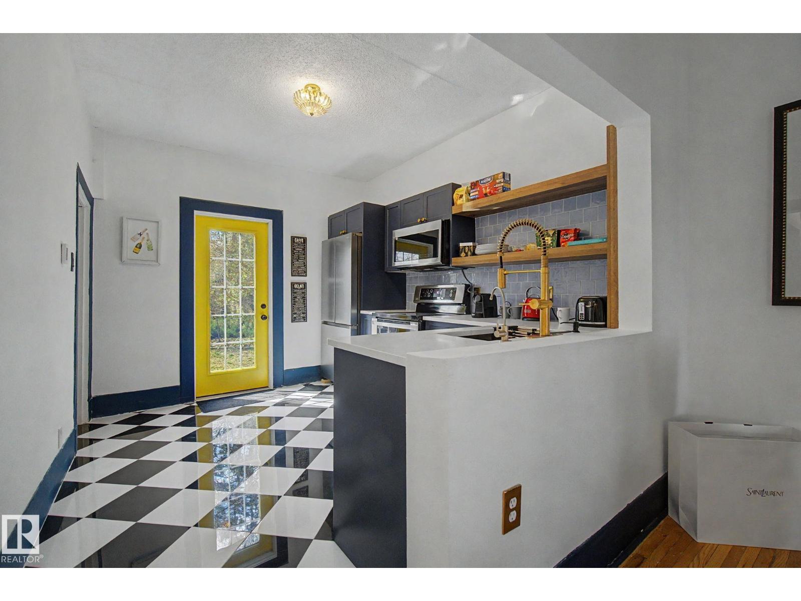 11512 122 ST NW NW, Edmonton