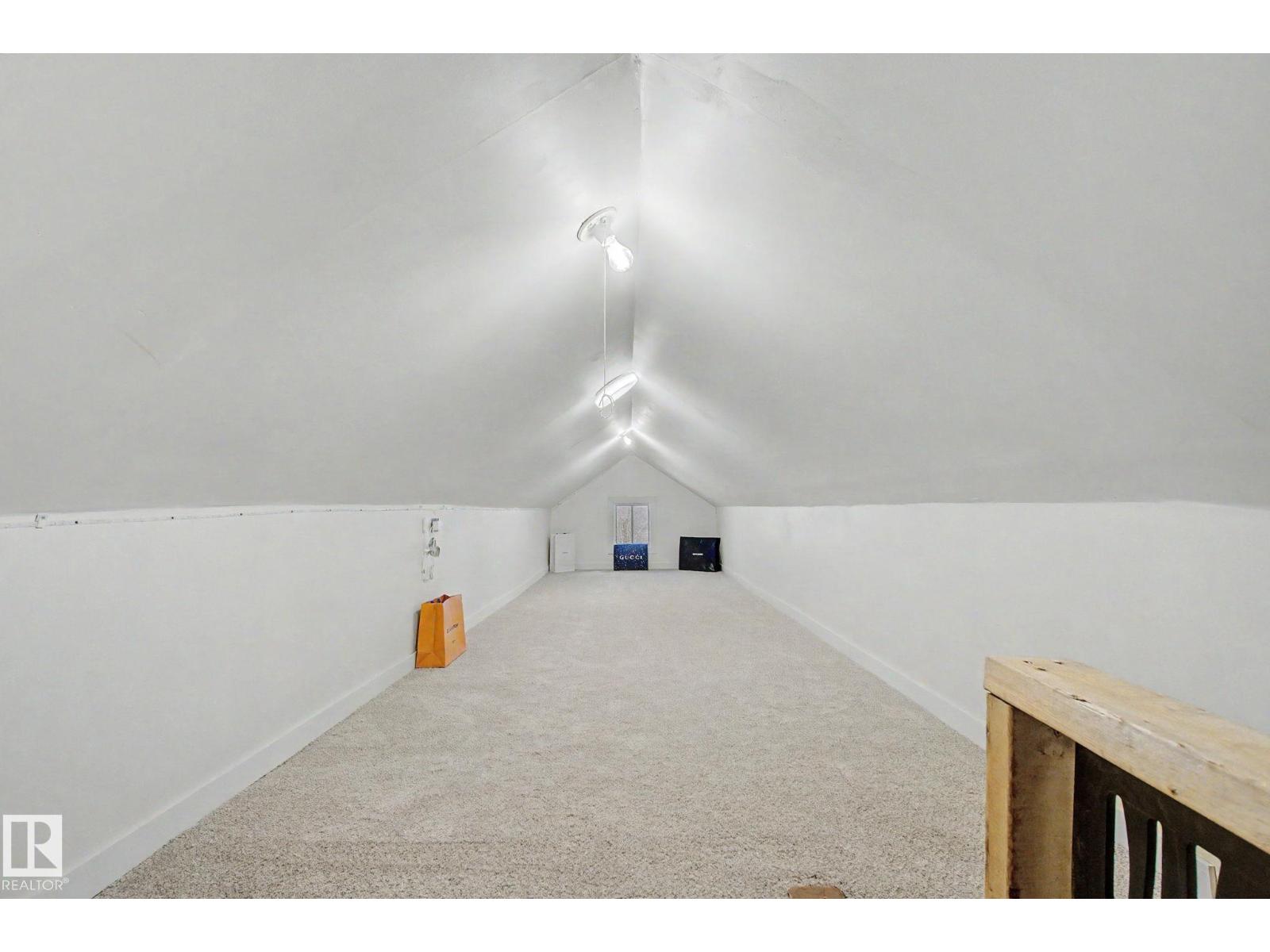 11512 122 ST NW NW, Edmonton