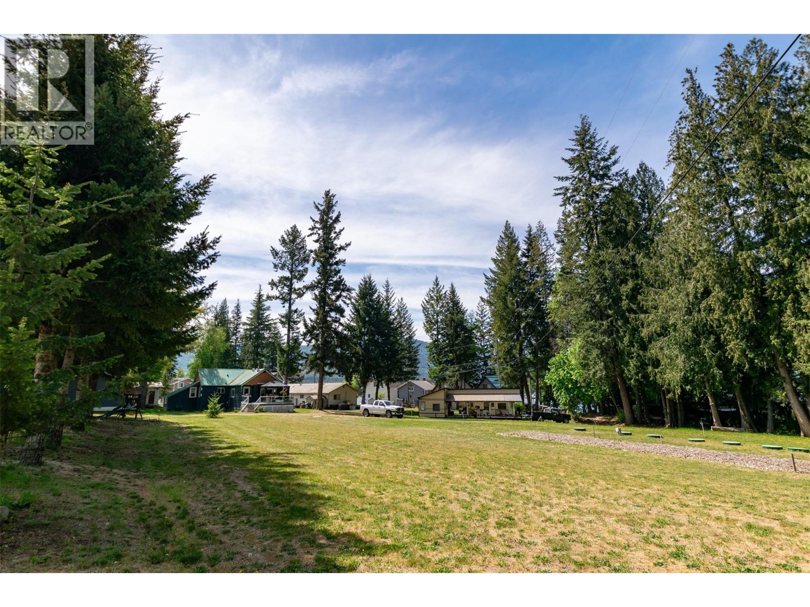 #12 6924 Squilax Anglemont Road - 40
