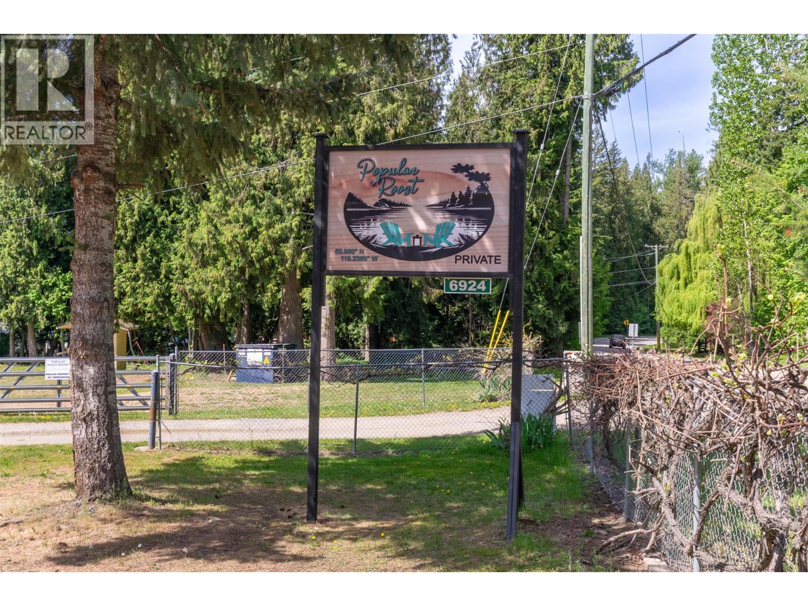 #12 6924 Squilax Anglemont Road - 41