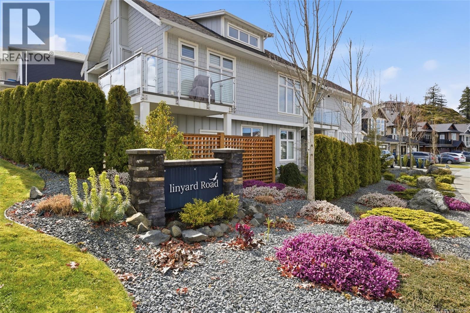 5804 Linley Valley Dr, Nanaimo