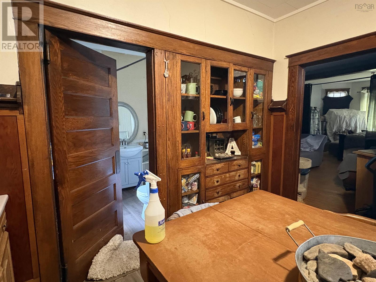 Property 7 of 21 of 143 MacKay Street