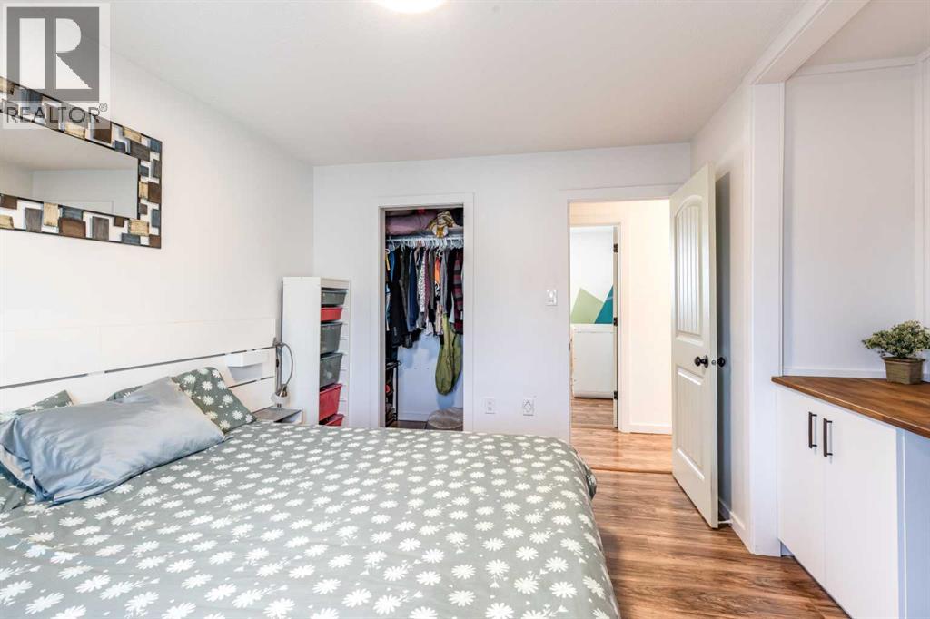 1797 4 Avenue NE - 21