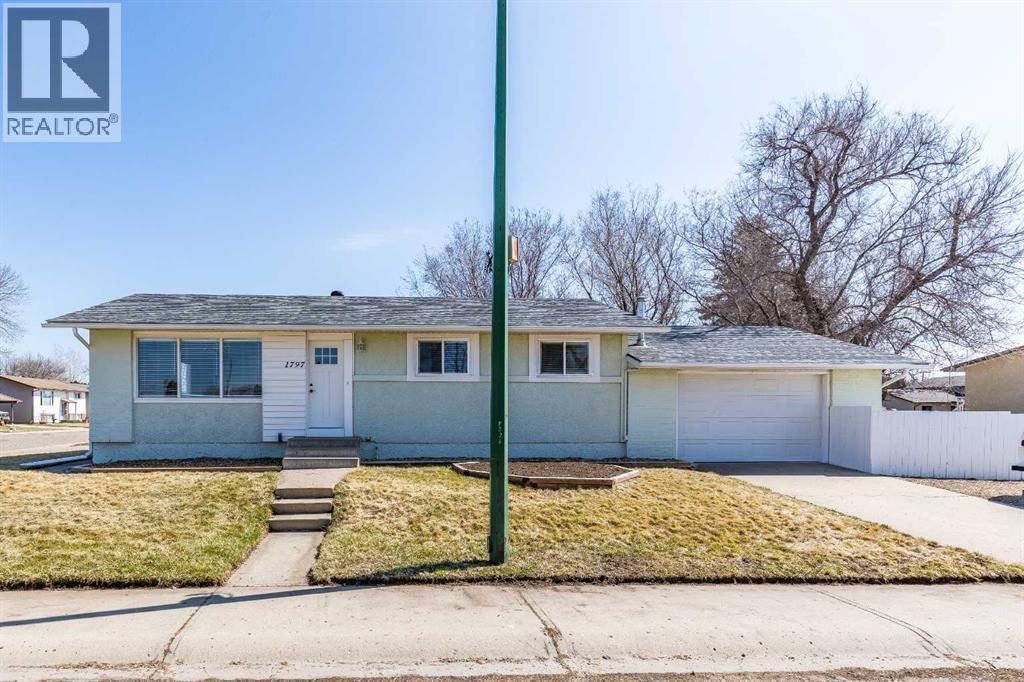 1797 4 Avenue NE - Image 2