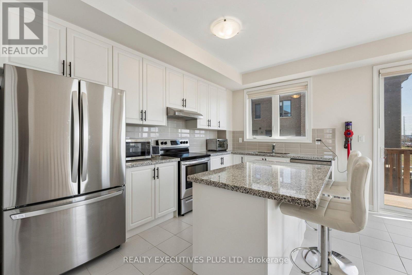 12 VESTRY WAY - 10