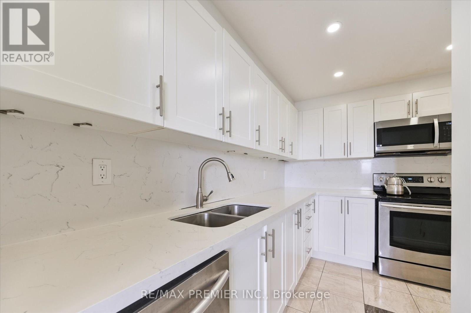 #716 80 GRANDRAVINE DRIVE - 1