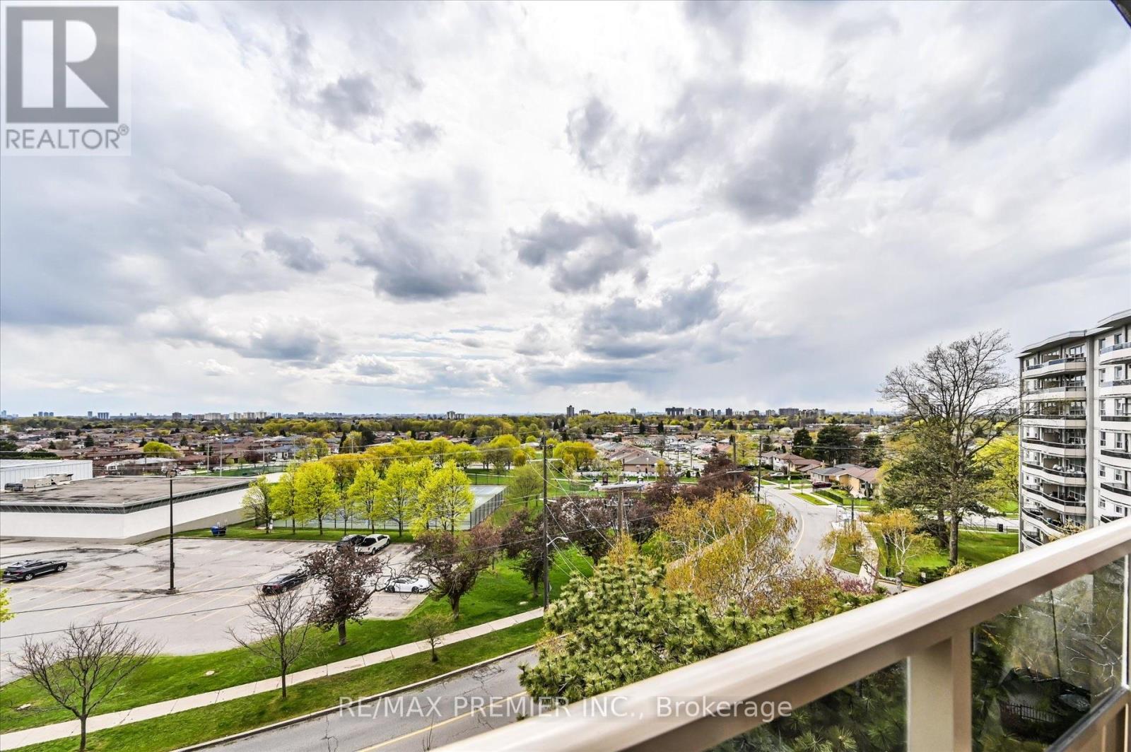 #716 80 GRANDRAVINE DRIVE - 10