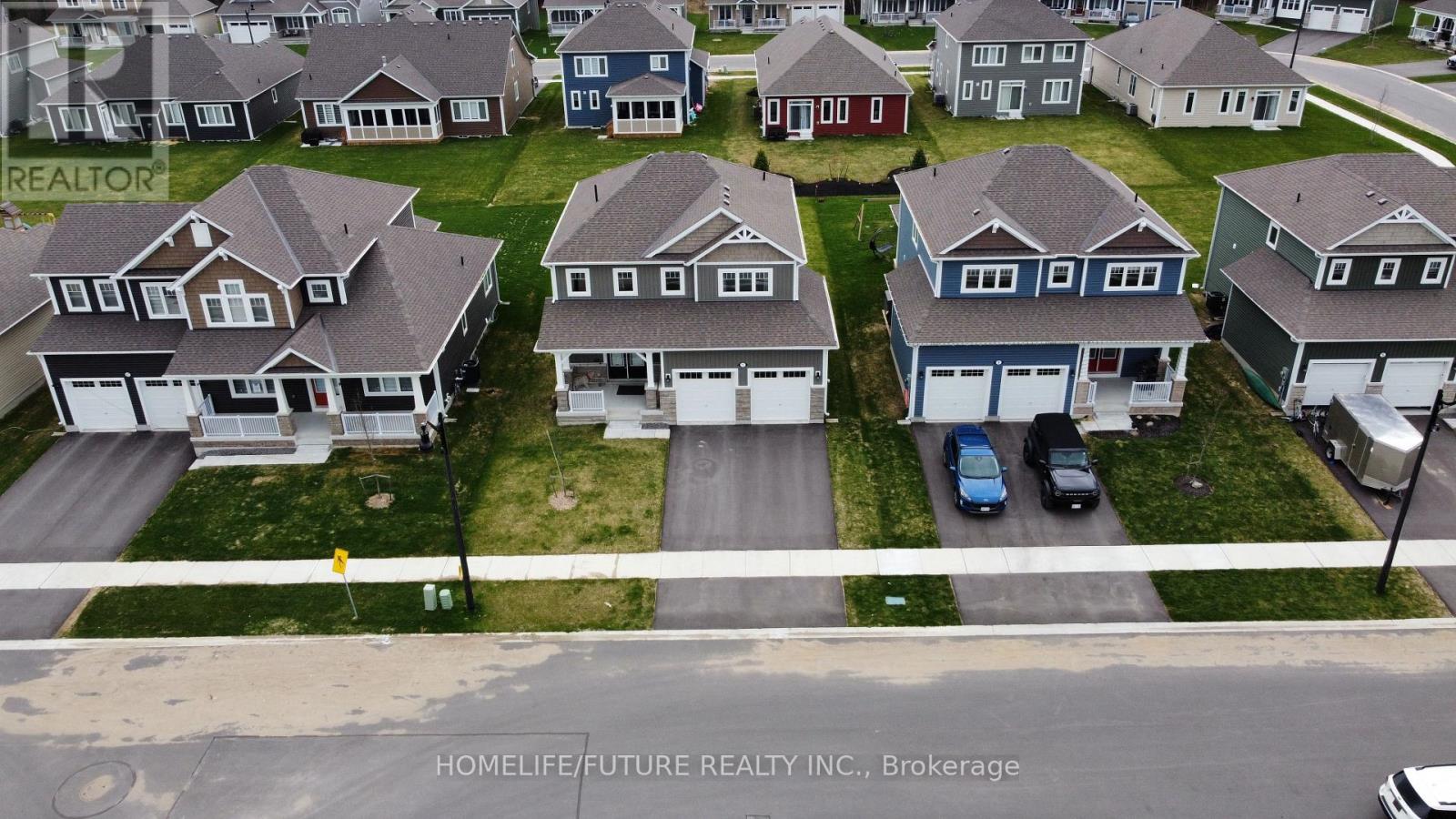 1 DYER CRESCENT - 1