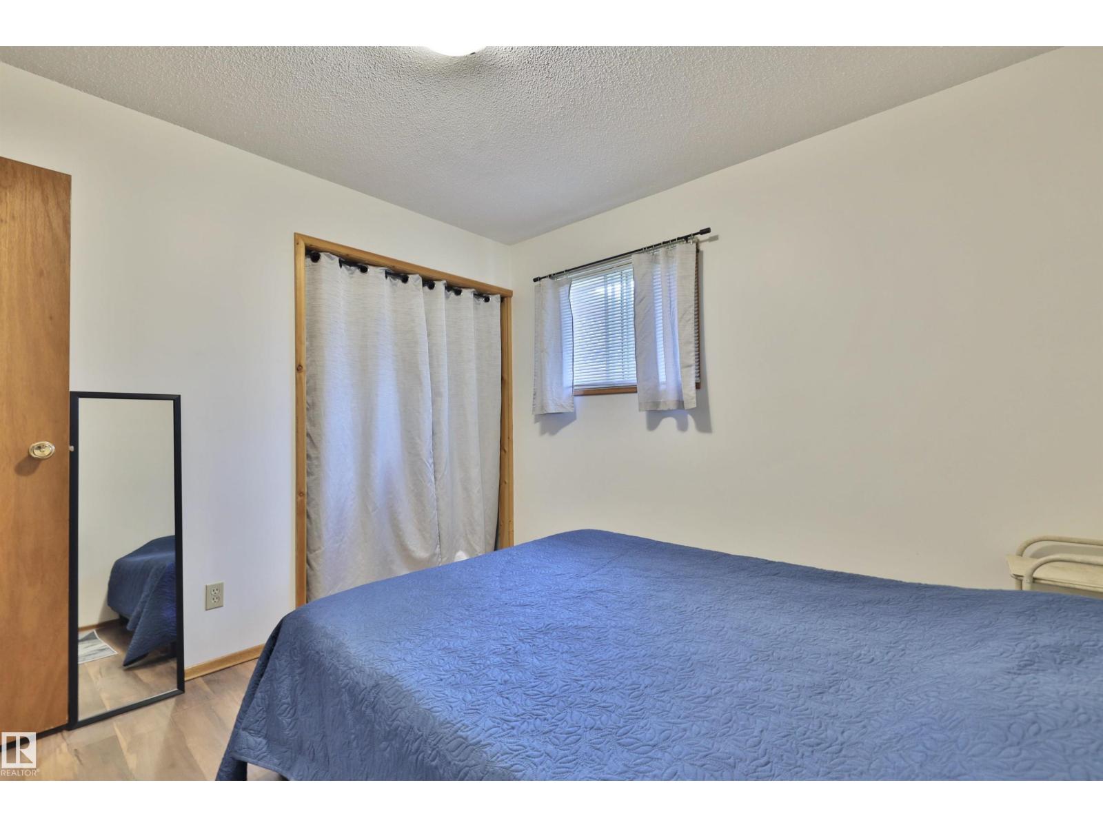 6309 49 ST - 25