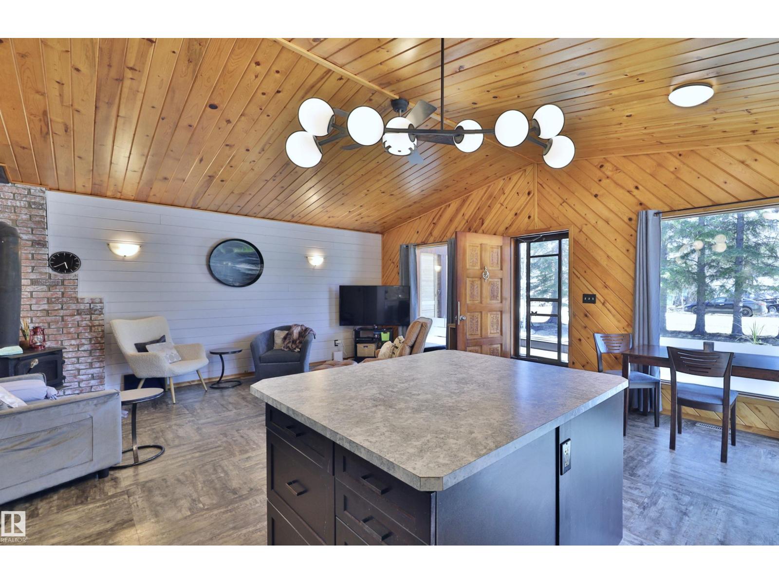 6309 49 ST - 12