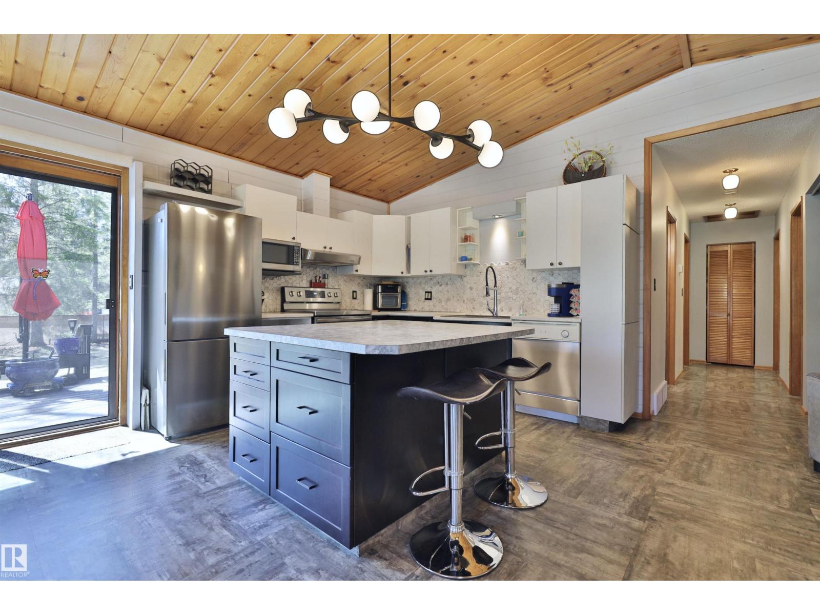 6309 49 ST - 9