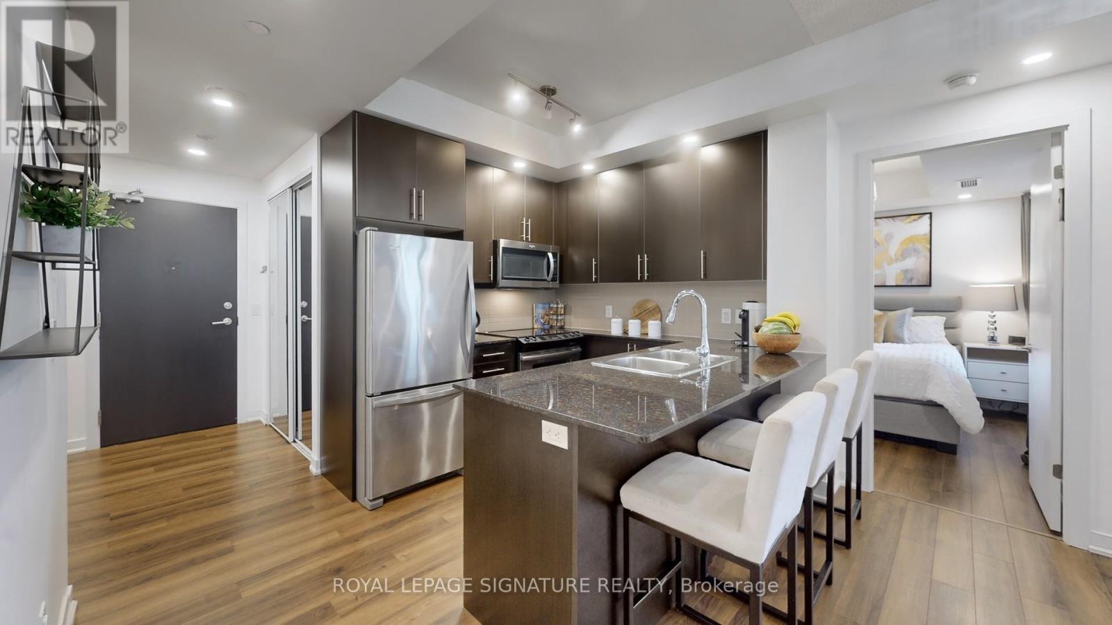 #510 60 BERWICK AVENUE - 16
