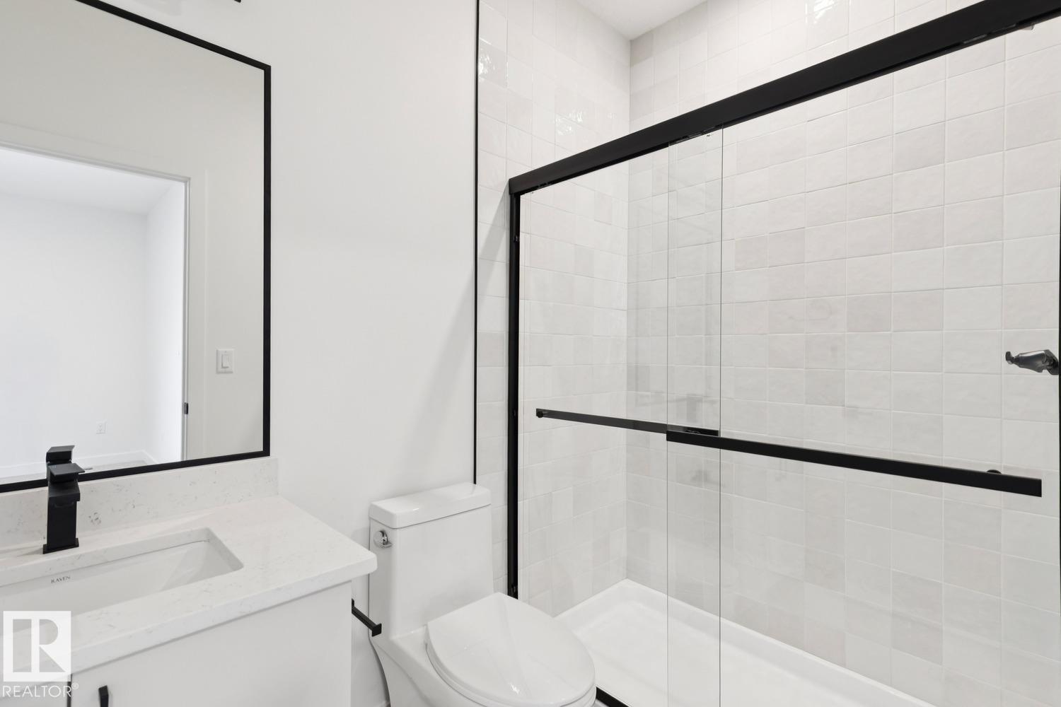 14816 93 AV NW - 18