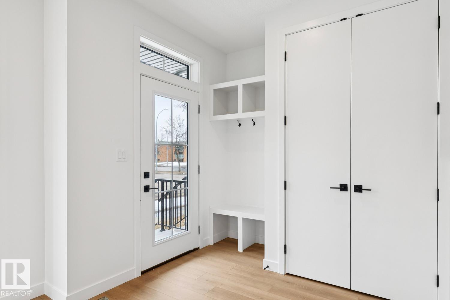 14816 93 AV NW, Edmonton