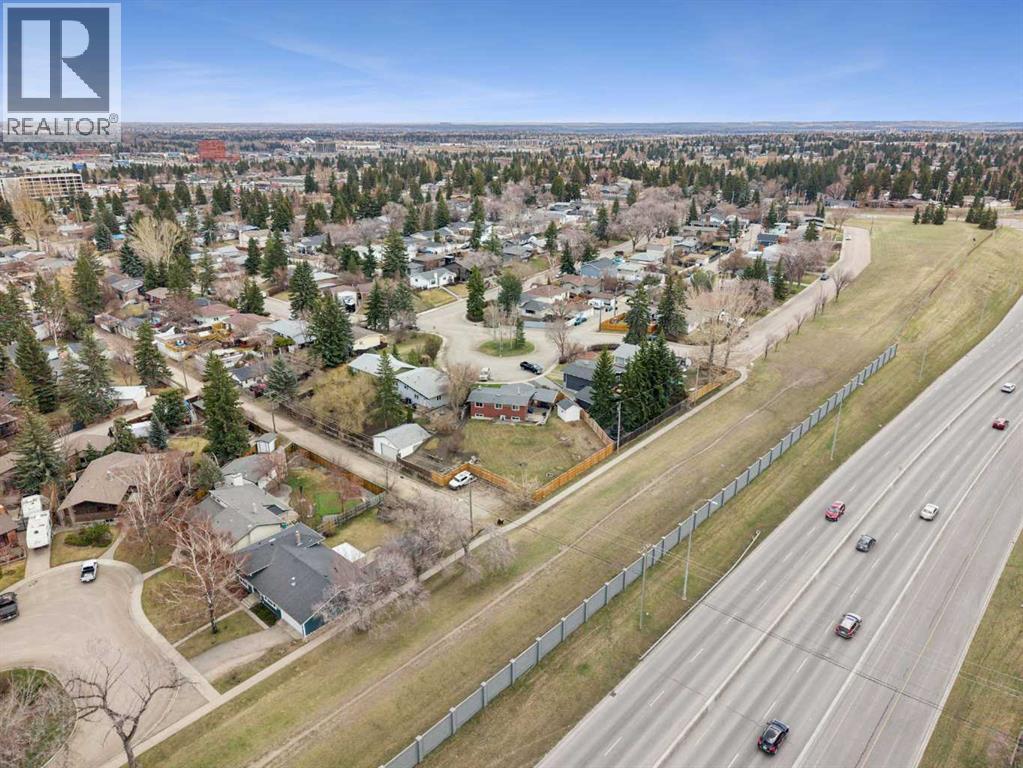 214 Springwood Place SW - 32