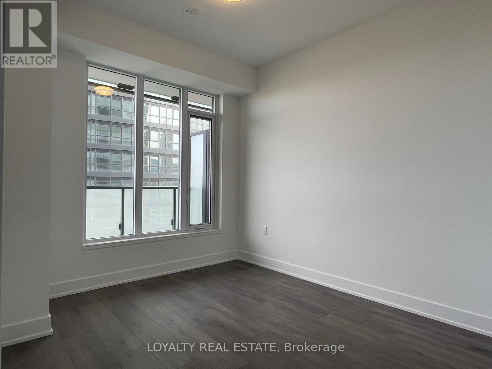 #2105 575 BLOOR STREET E - 7