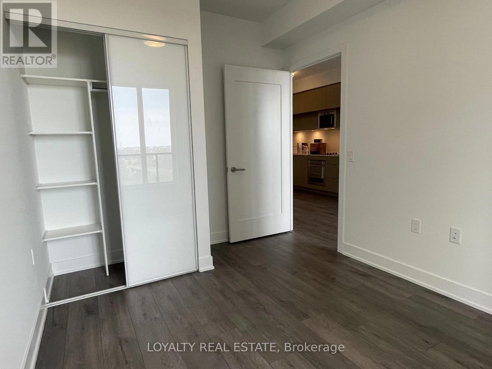#2105 575 BLOOR STREET E - 10