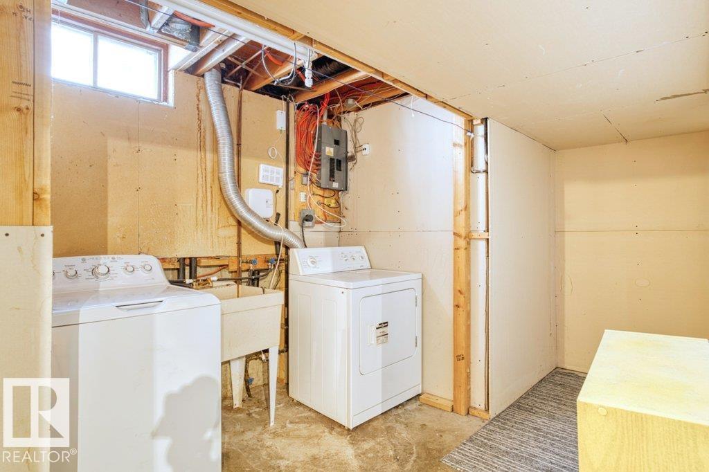 17313 60 AV NW, Edmonton