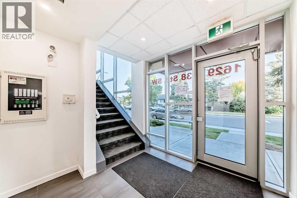 #202 1629 38 Street SW - 31