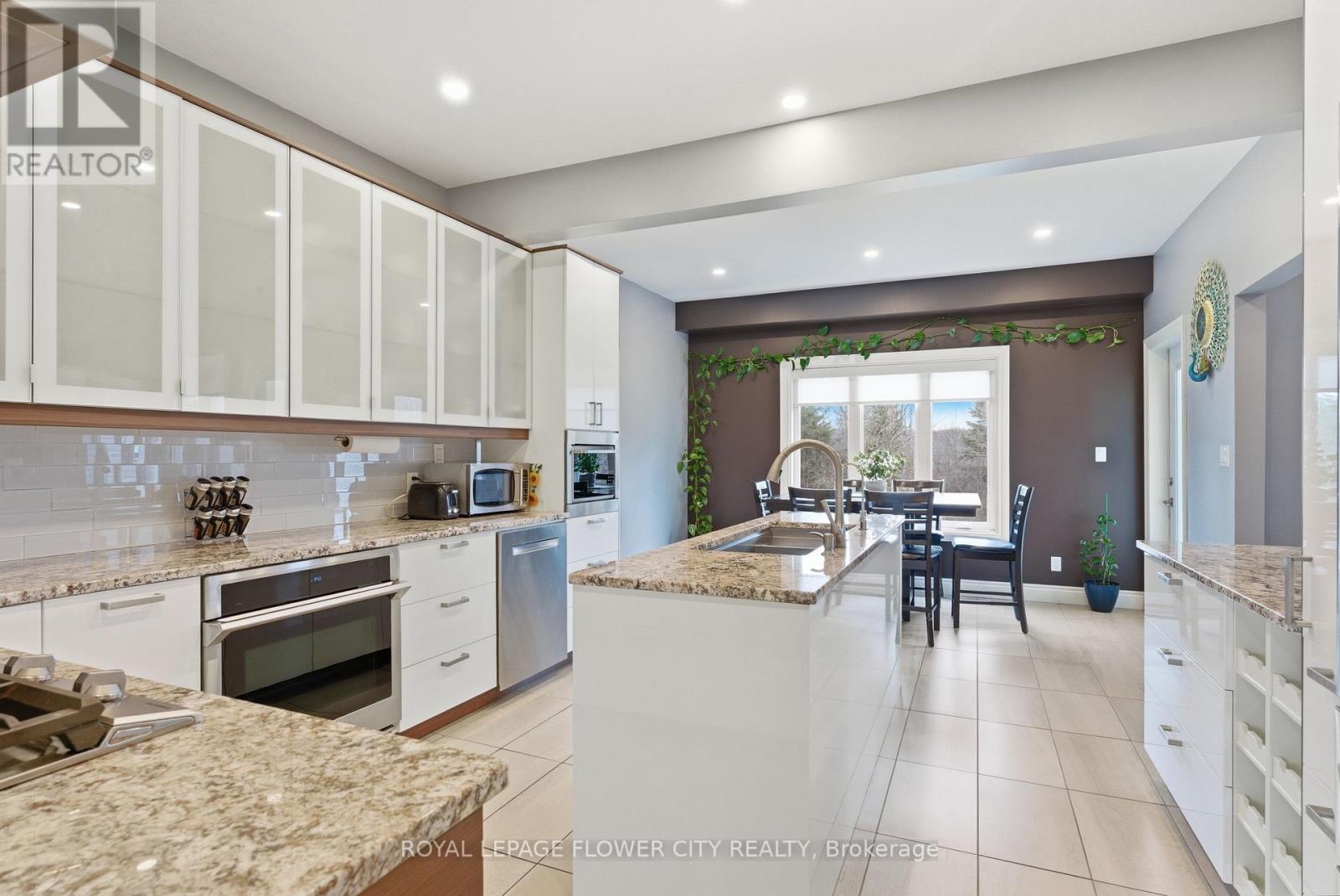 276 MILLCREEK DRIVE W - 14