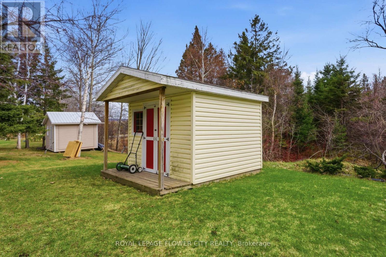 276 MILLCREEK DRIVE W - 49