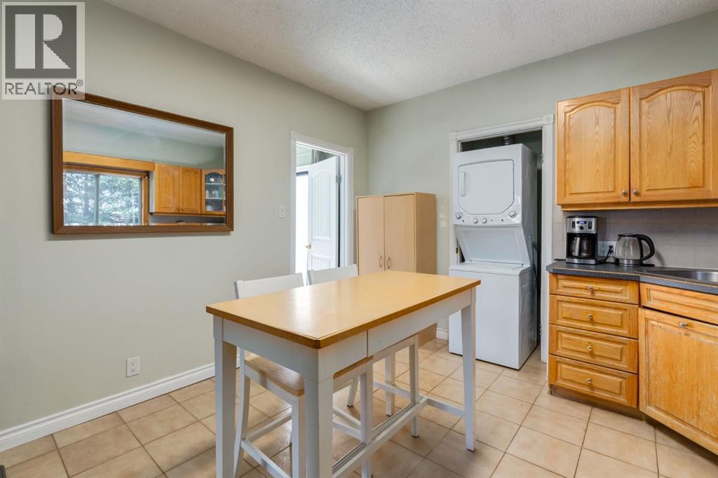 4363 70 Street NW - 7