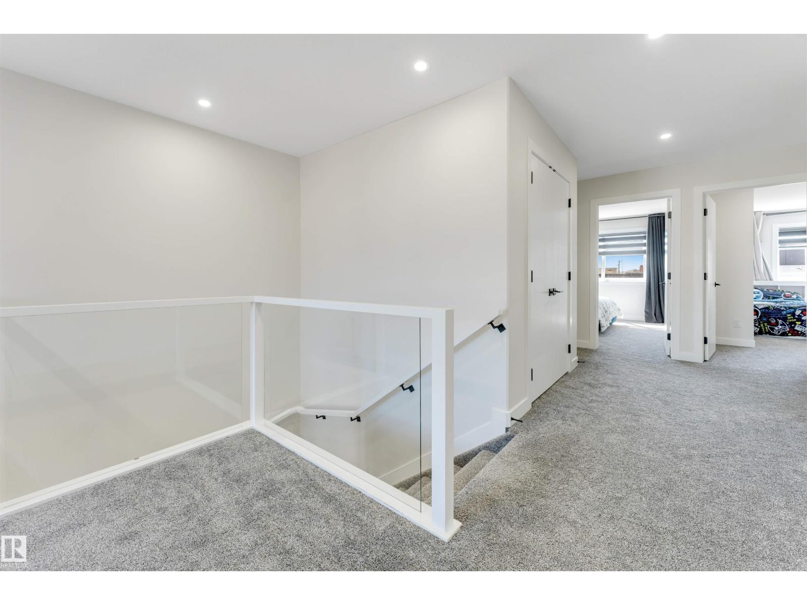 7007 169 AV NW NW, Edmonton