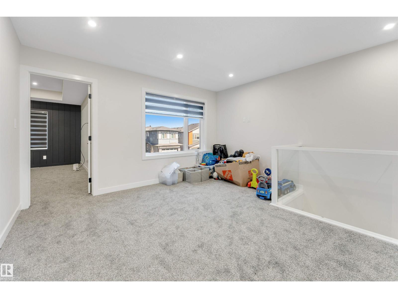 7007 169 AV NW NW, Edmonton