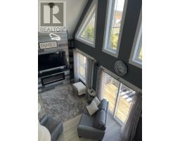 4 Ross Avenue thumbnail 17