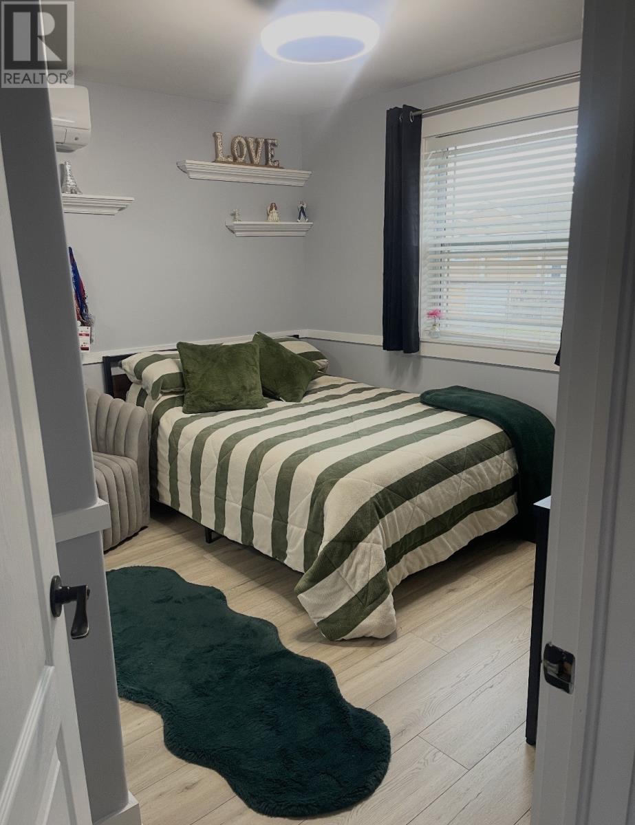 4 Ross Avenue - 18