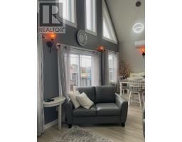 4 Ross Avenue thumbnail 13