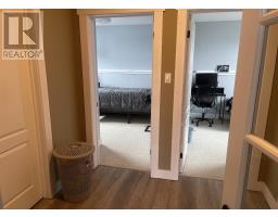 4 Ross Avenue thumbnail 40