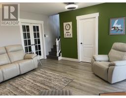 4 Ross Avenue thumbnail 36
