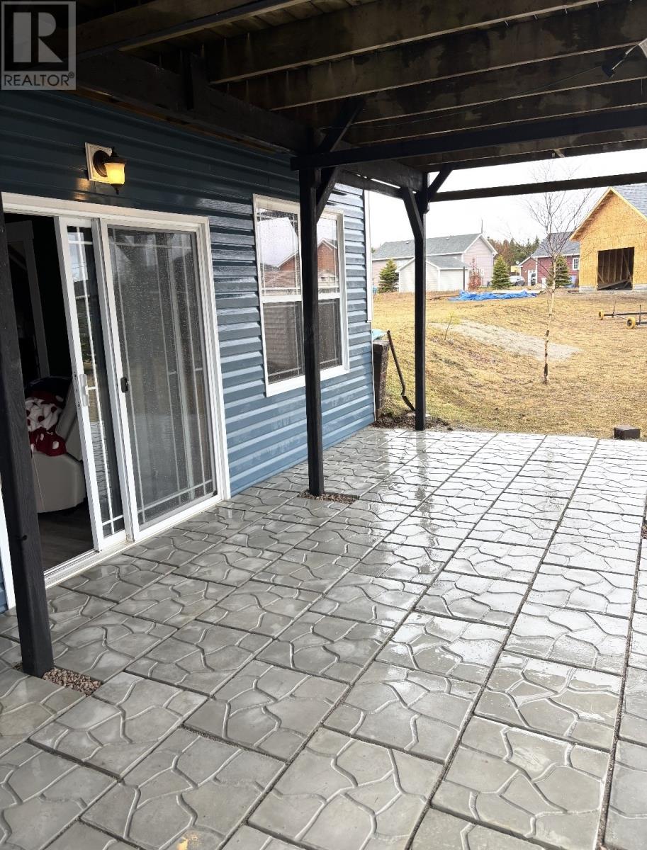 4 Ross Avenue - 45