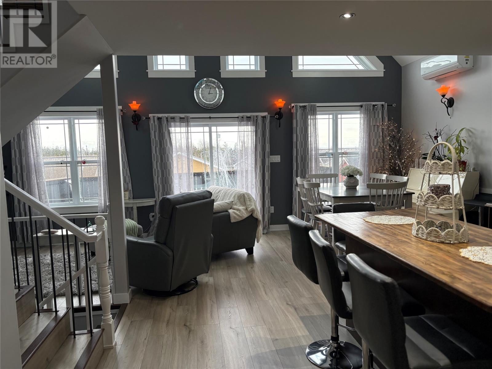 4 Ross Avenue - 7