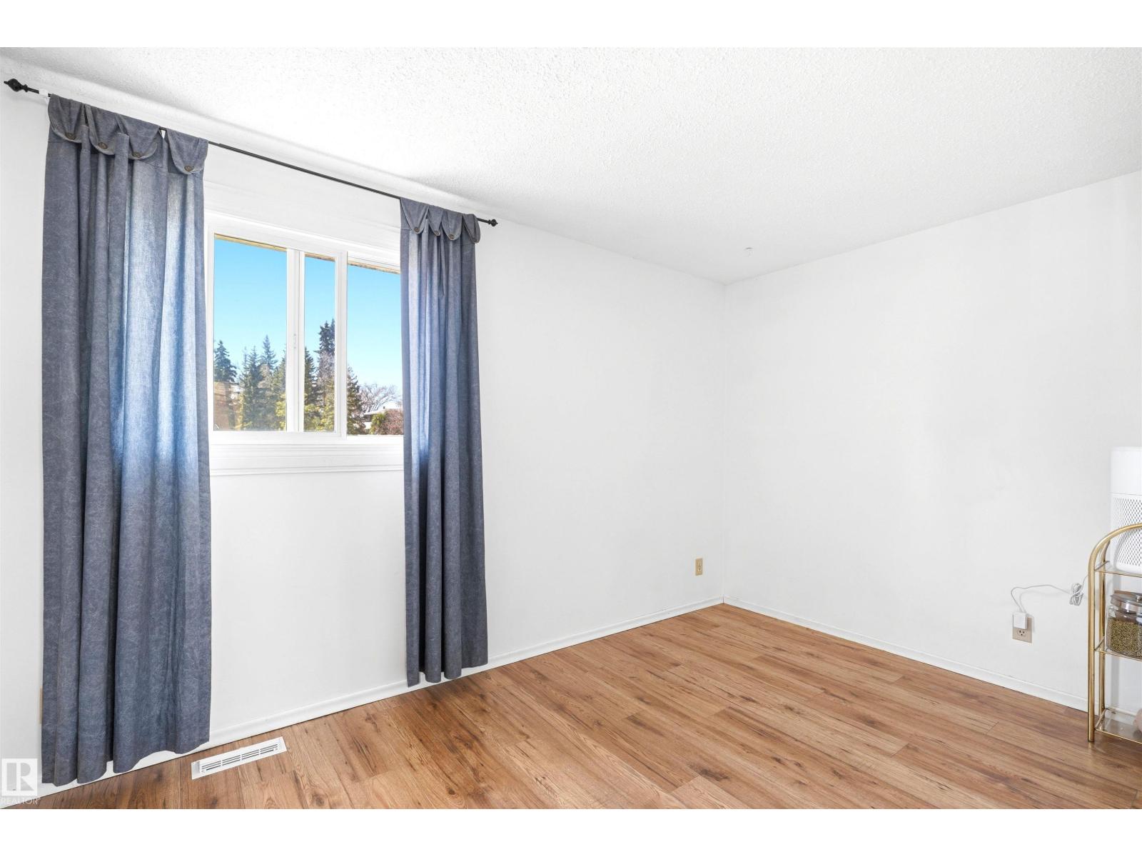 61 RIDGEWOOD TC, St. Albert