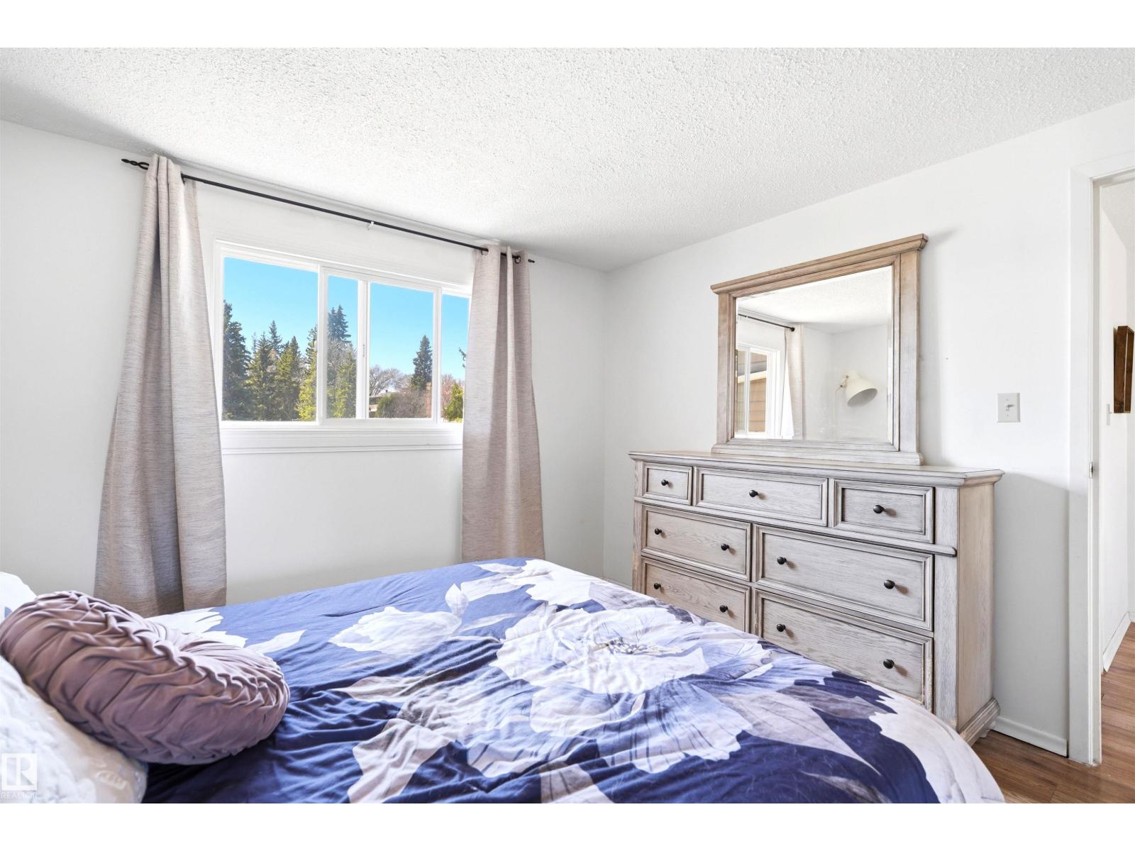 61 RIDGEWOOD TC, St. Albert