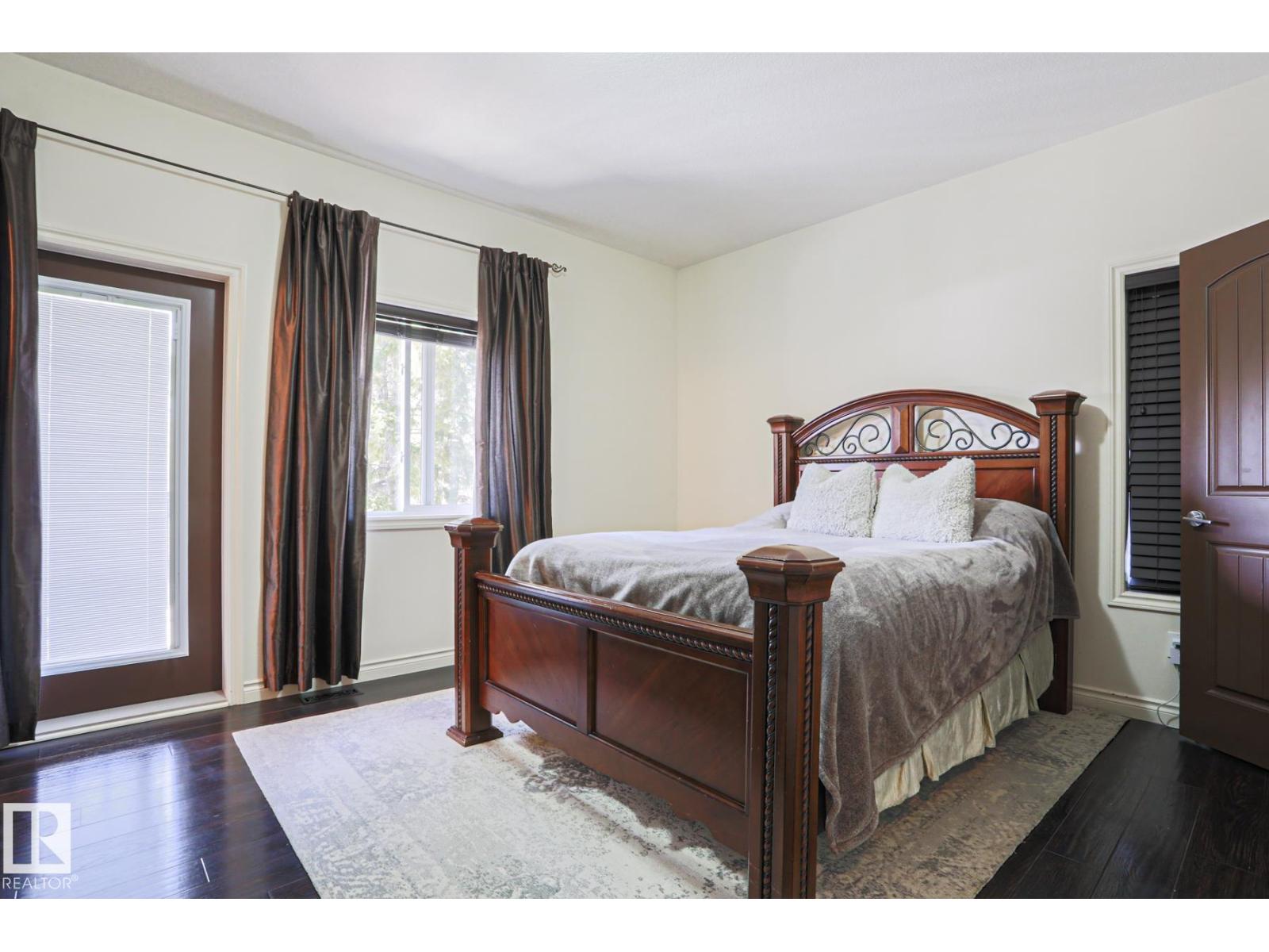737 LAKESIDE DR, Rural Parkland County