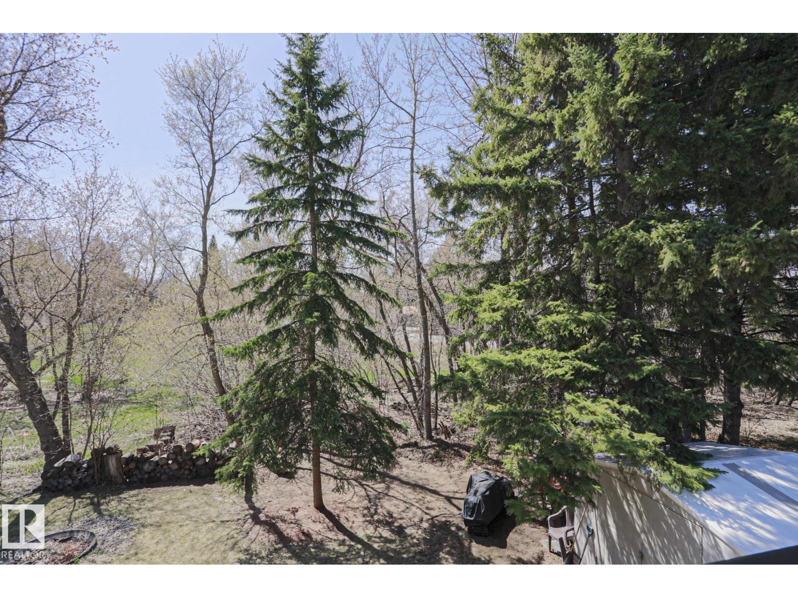 737 LAKESIDE DR, Rural Parkland County