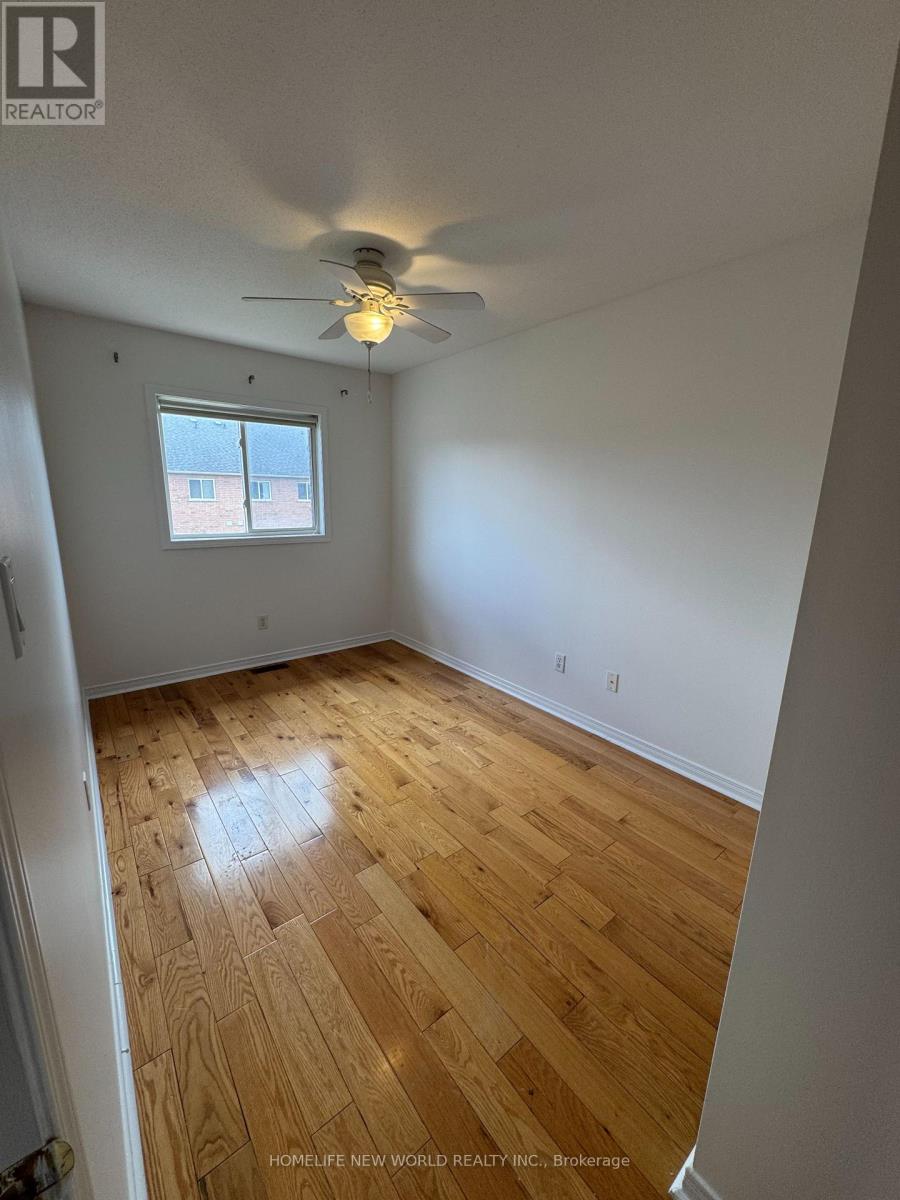 103 CADILLAC CRESCENT - 12