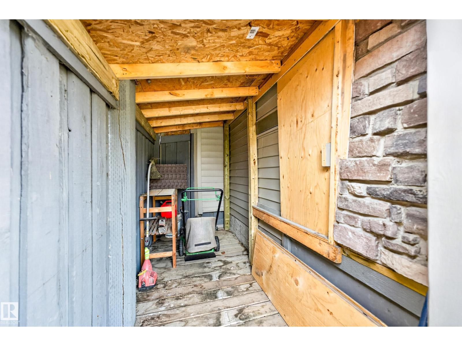 506 ADAMS WY SW - 38