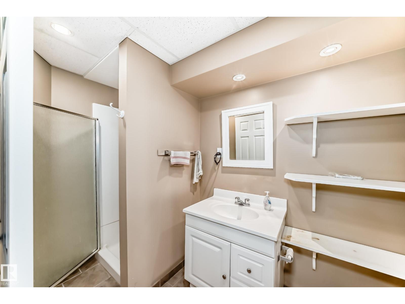 10328 156 ST NW - 32