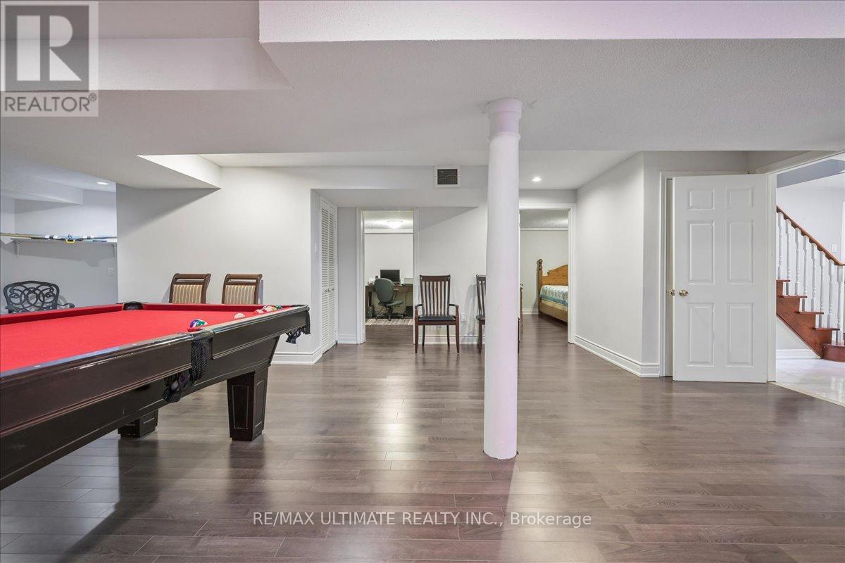 4 BATES COURT - 32