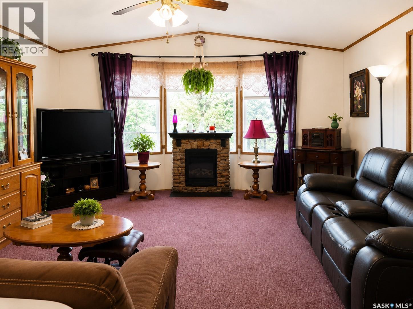 110 1st AVENUE W - 5