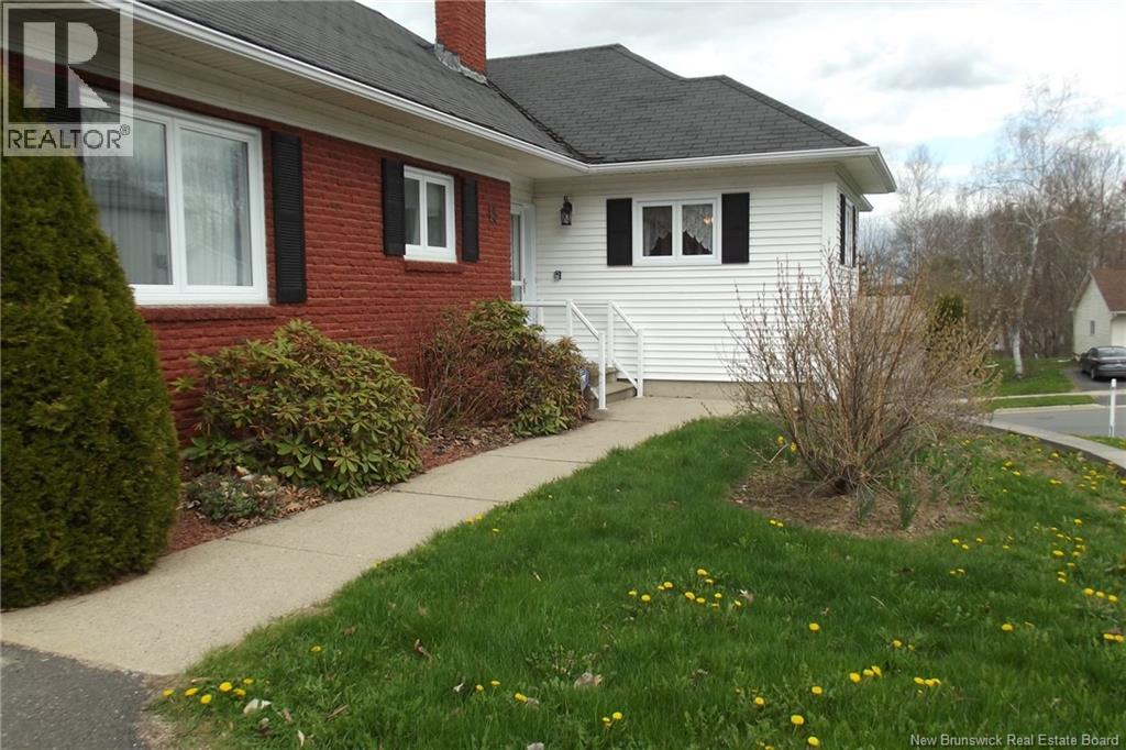 15 Talisman Crescent - 2