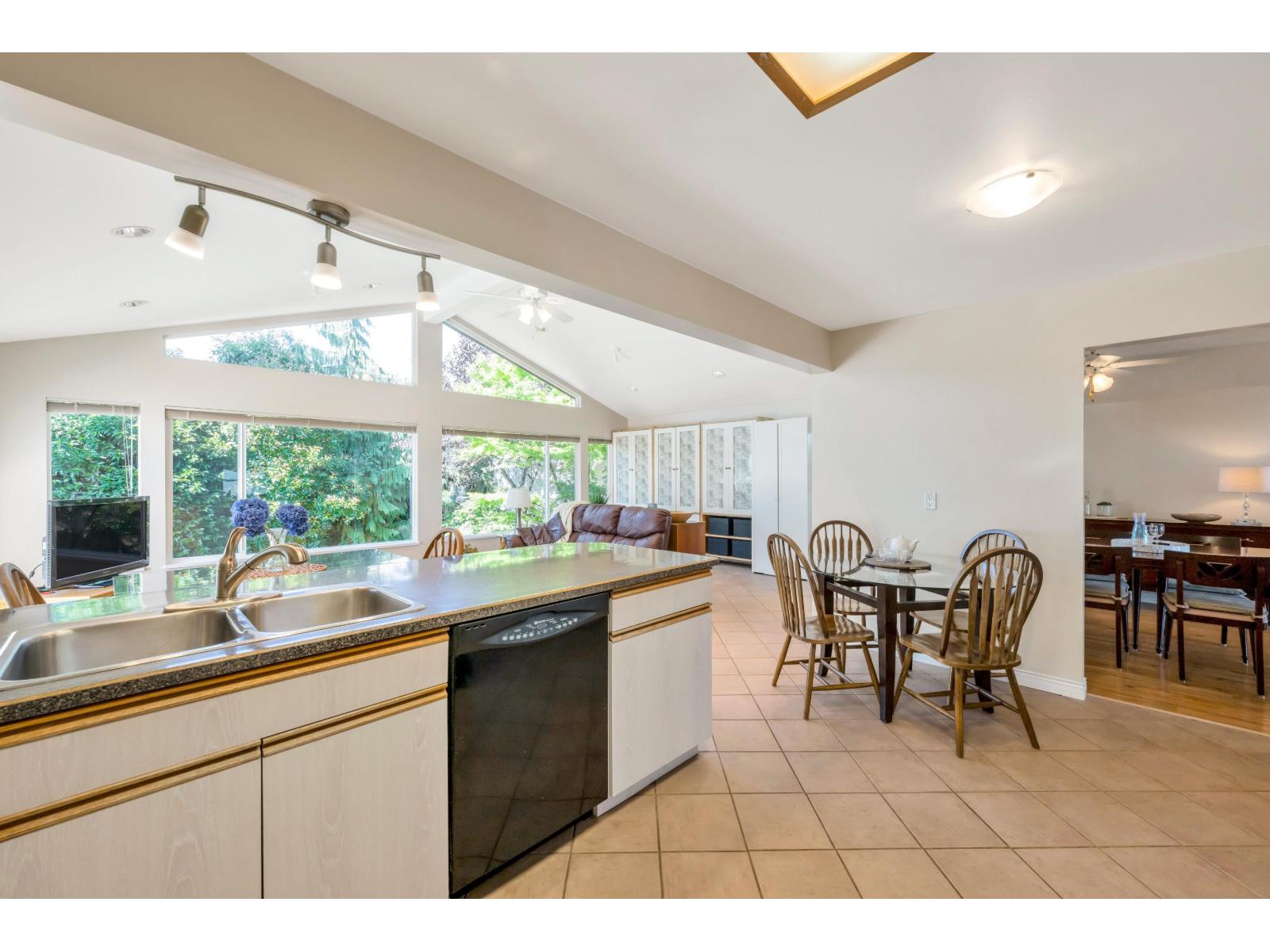 4 Bed, 2 Bath House for Sale in Delta – 10601 HERMOSA DRIVE, Delta - Image 11