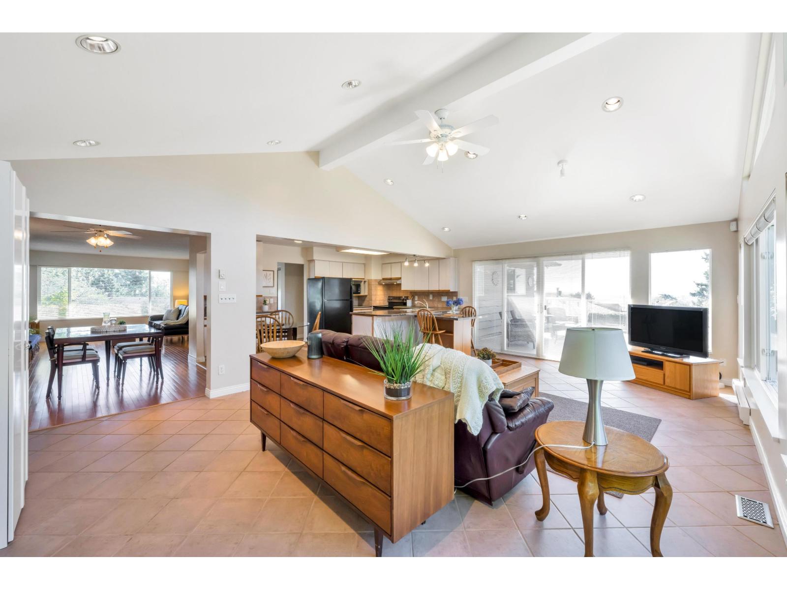 4 Bed, 2 Bath House for Sale in Delta – 10601 HERMOSA DRIVE, Delta - Image 8